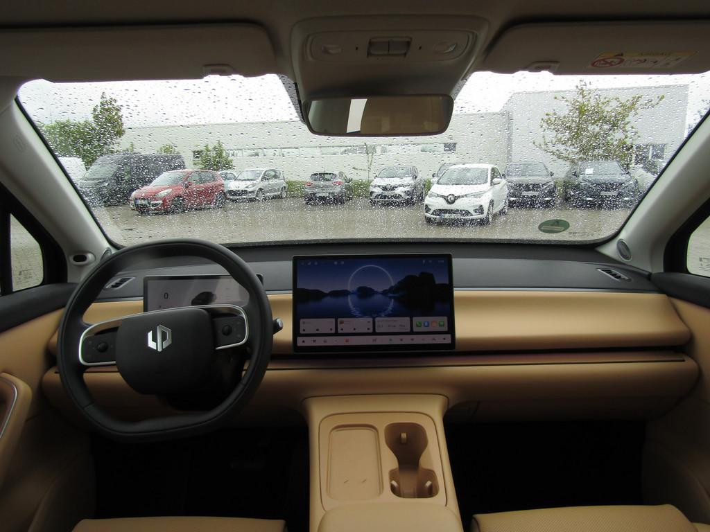 Leapmotor C10