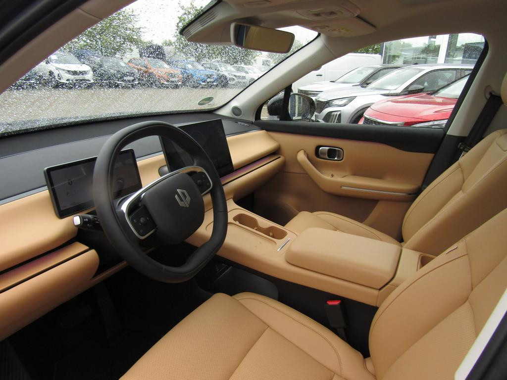 Leapmotor C10