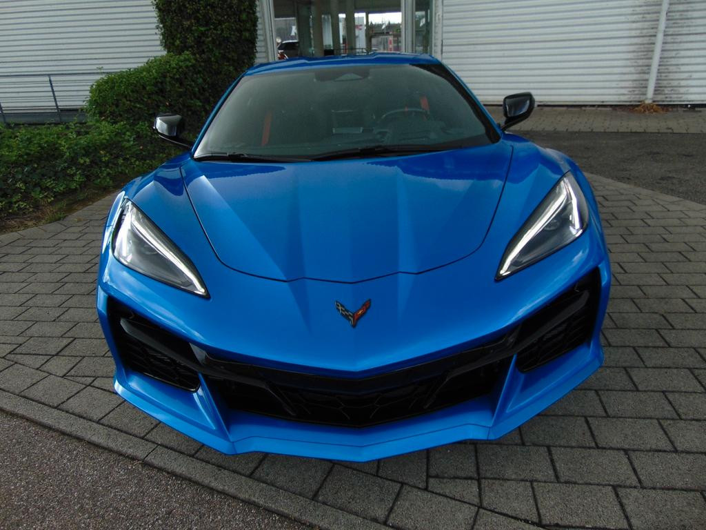 Corvette C8
