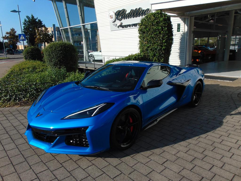 Corvette C8