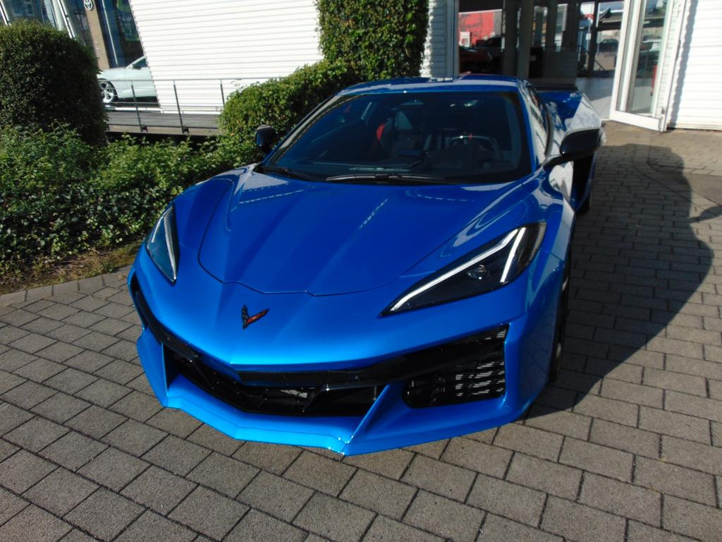 Corvette C8