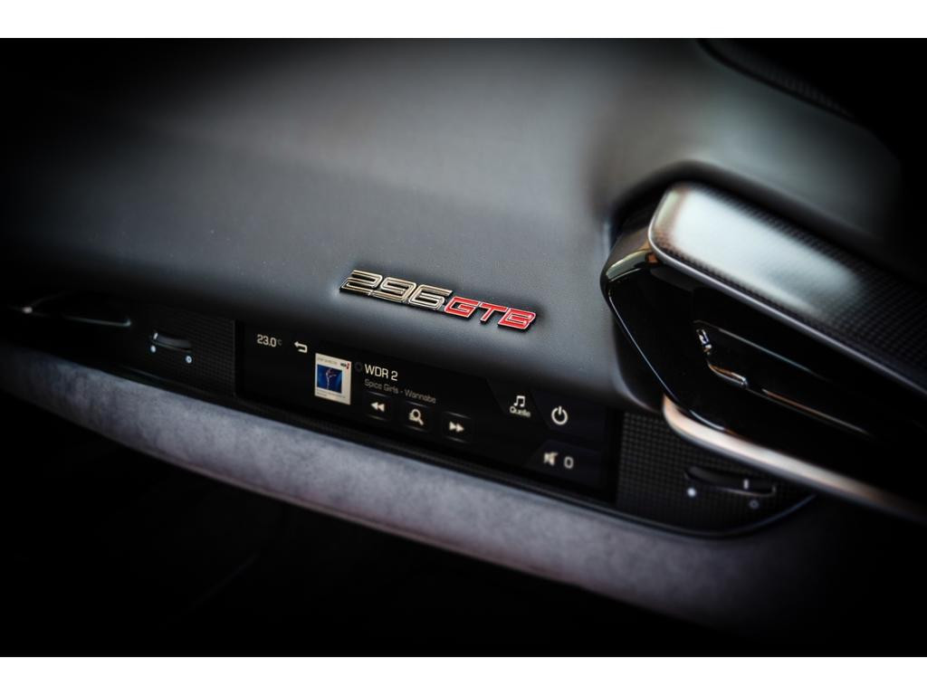 Ferrari 296