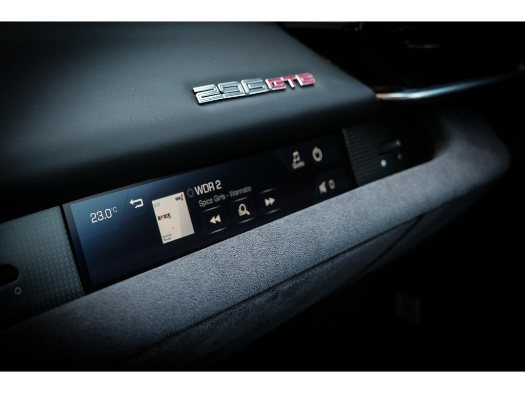 Ferrari 296