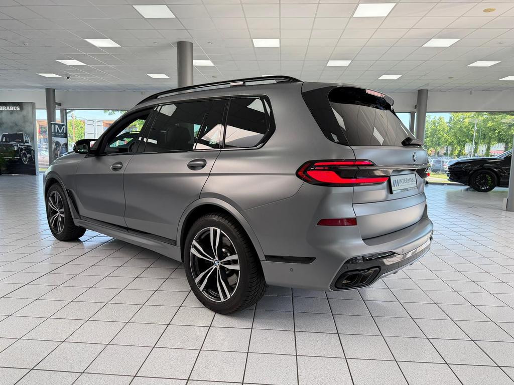 BMW X7
