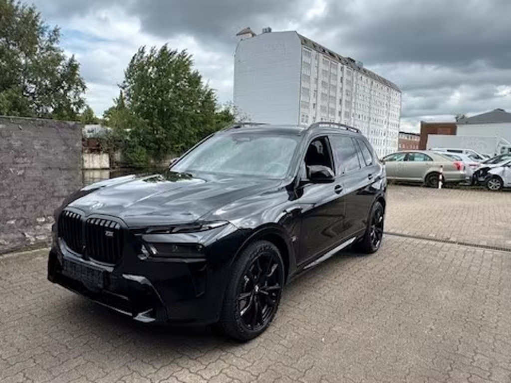 BMW X7 M60