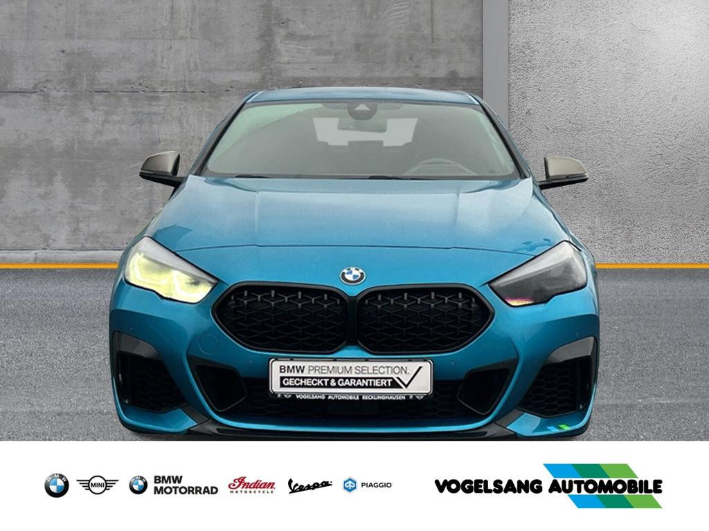 BMW M235