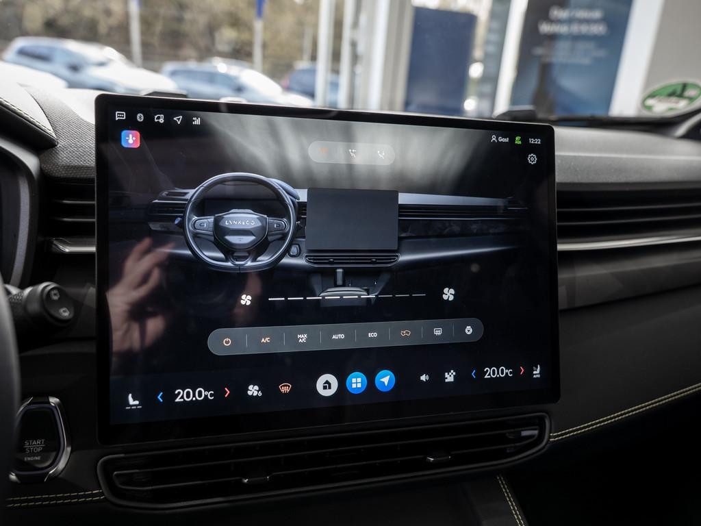 Lynk&Co 01