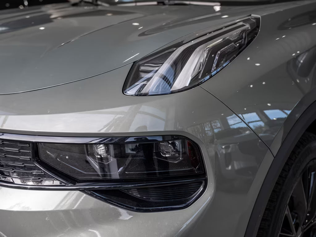 Lynk&Co 01