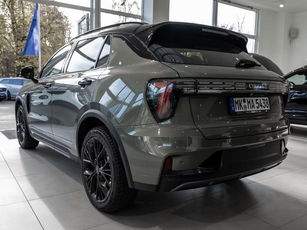 Lynk&Co 01