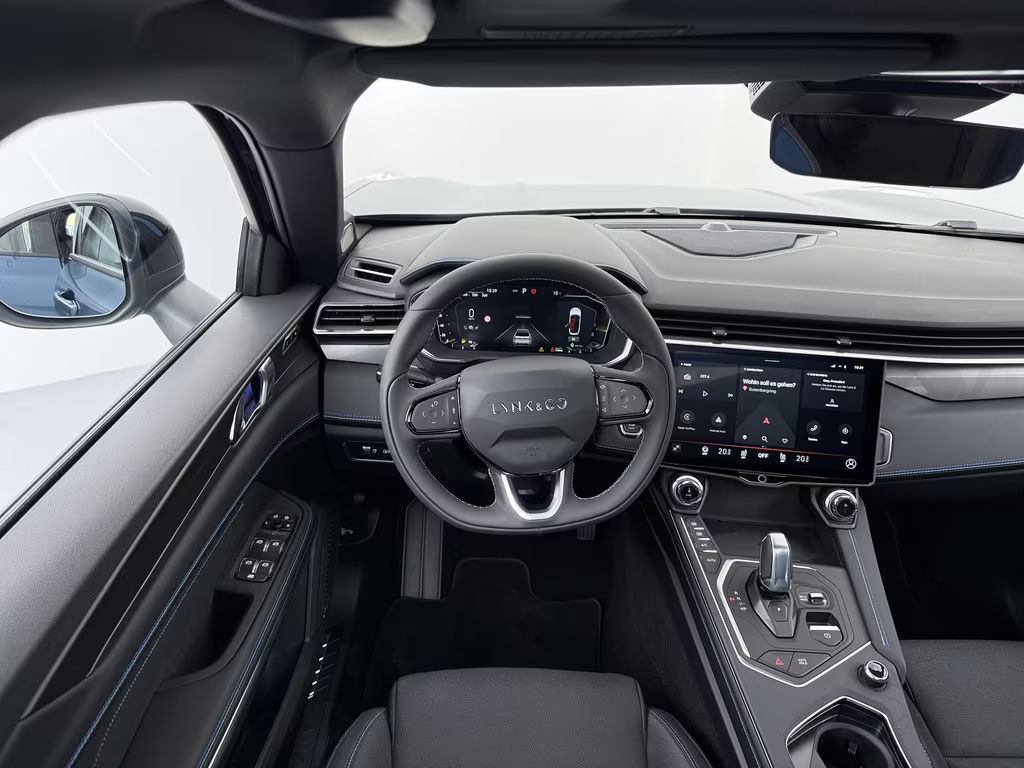 Lynk&Co 01