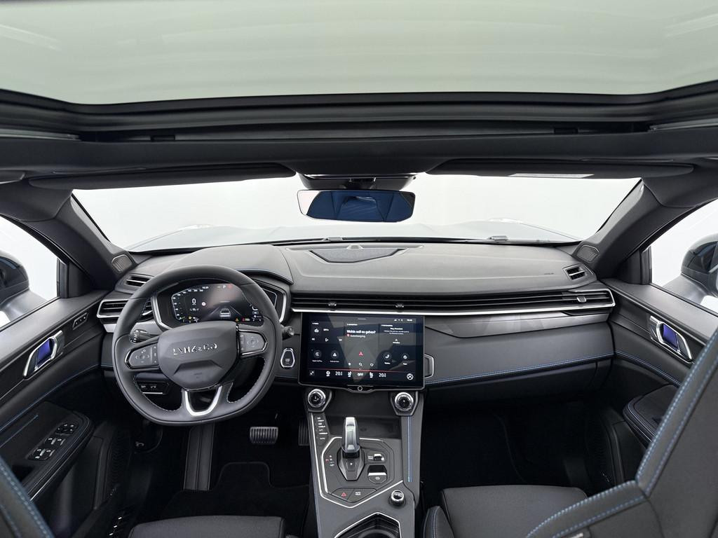 Lynk&Co 01