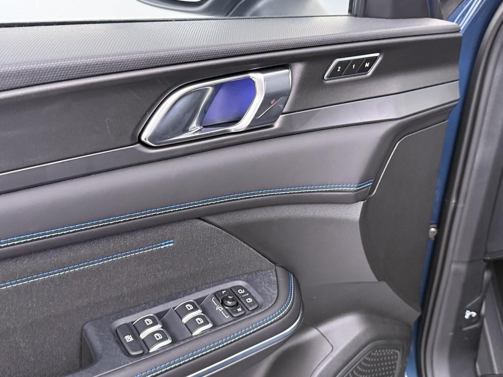 Lynk&Co 01
