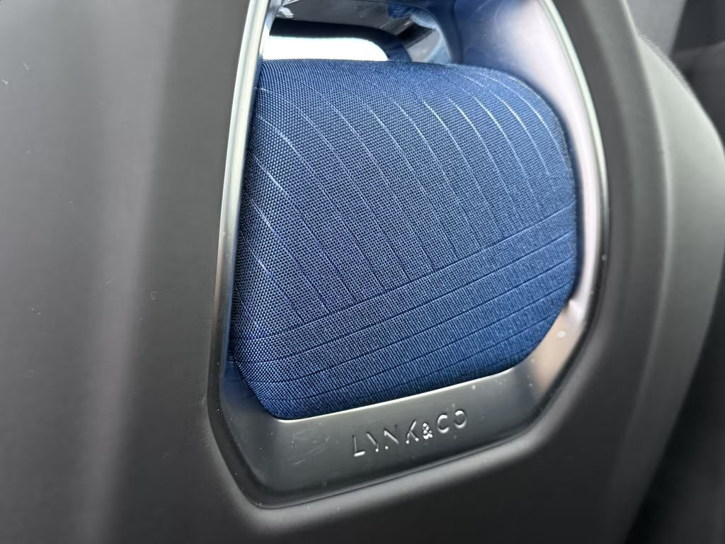 Lynk&Co 01