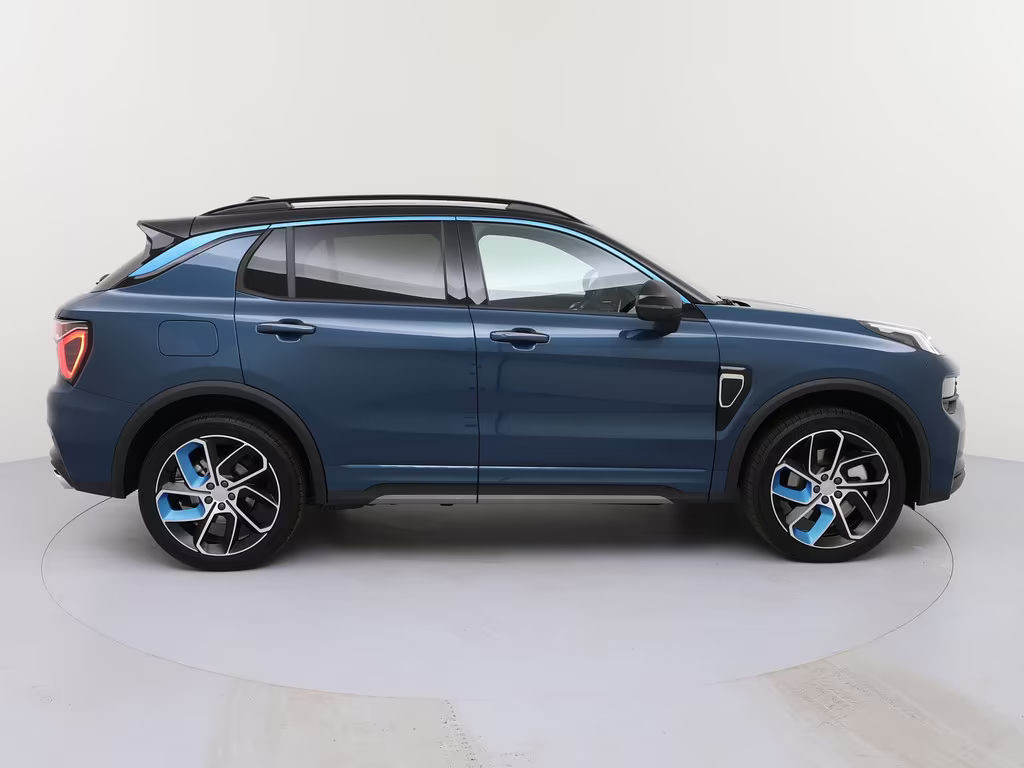 Lynk&Co 01