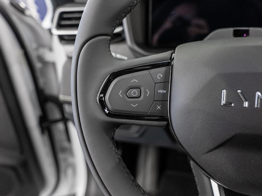 Lynk&Co 01