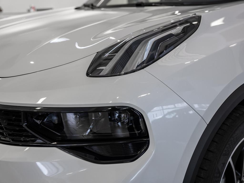 Lynk&Co 01