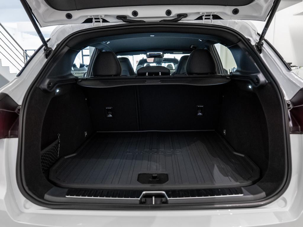 Lynk&Co 01