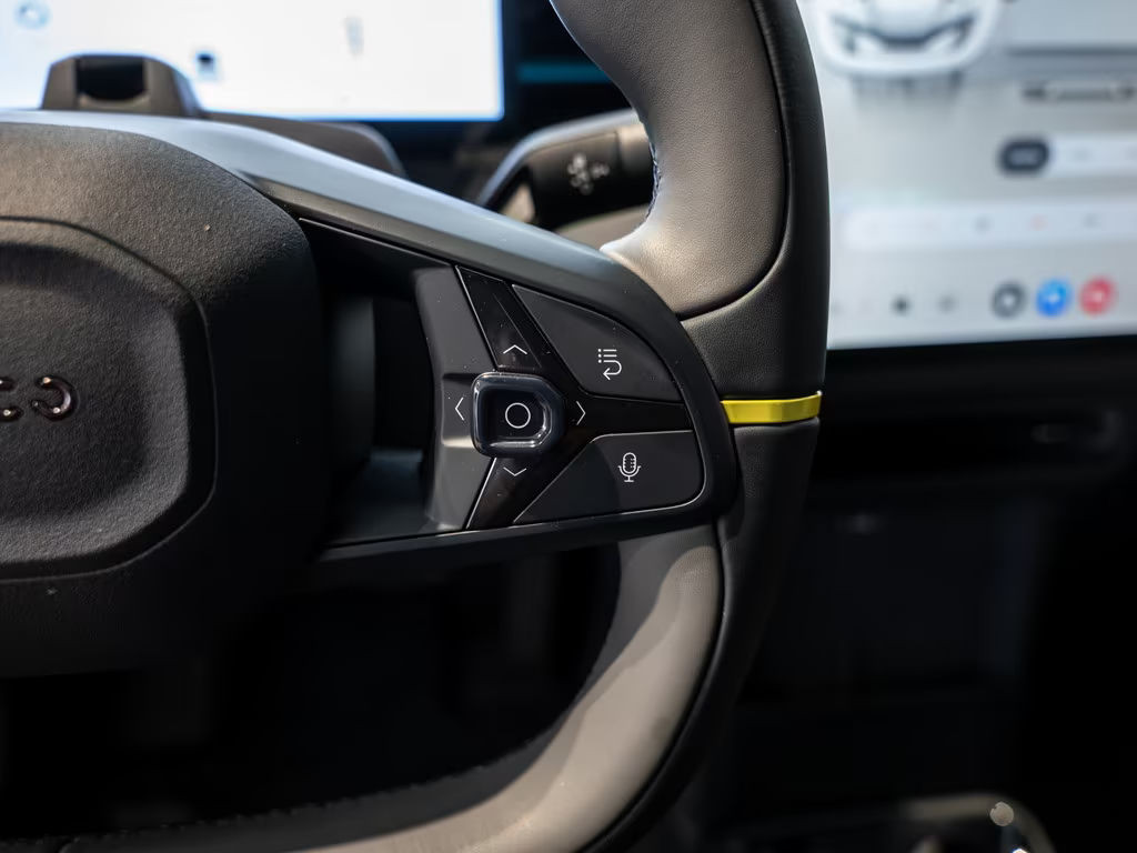 Lynk&Co 02