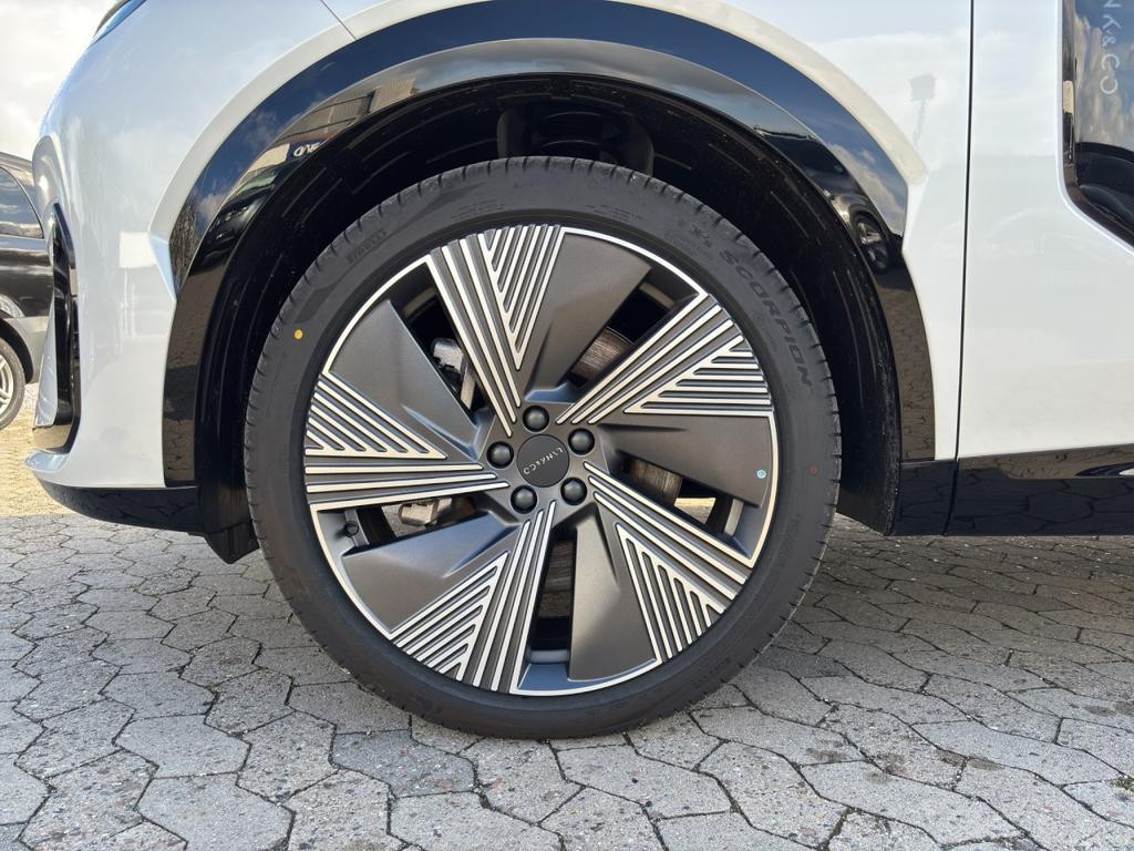 Lynk&Co 08