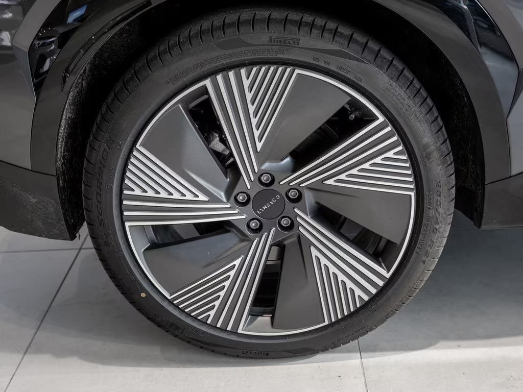 Lynk&Co 08
