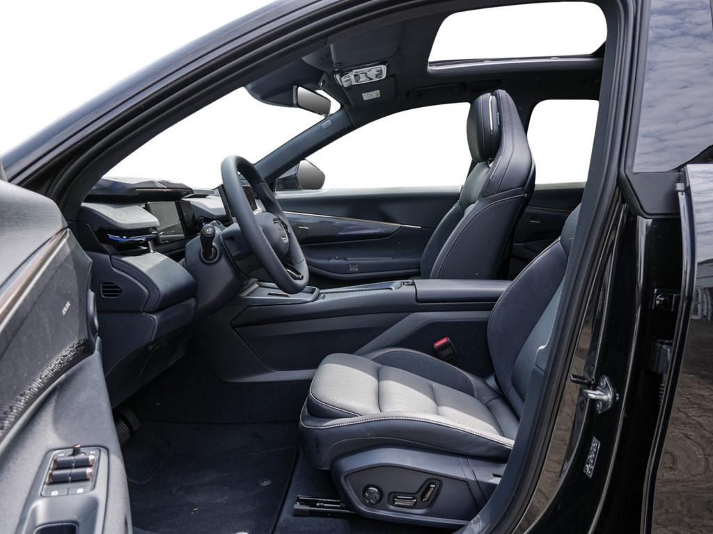 Lynk&Co 08