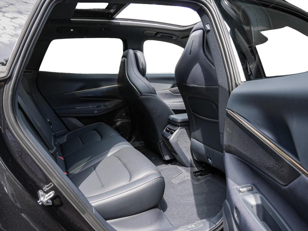 Lynk&Co 08