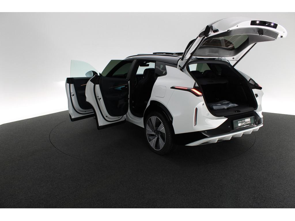 Lynk&Co 08