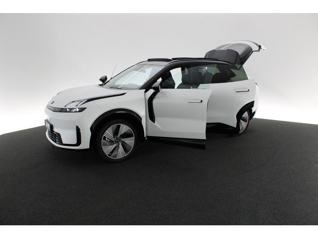 Lynk&Co 08