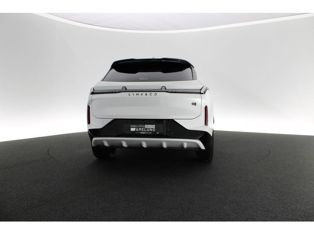 Lynk&Co 08