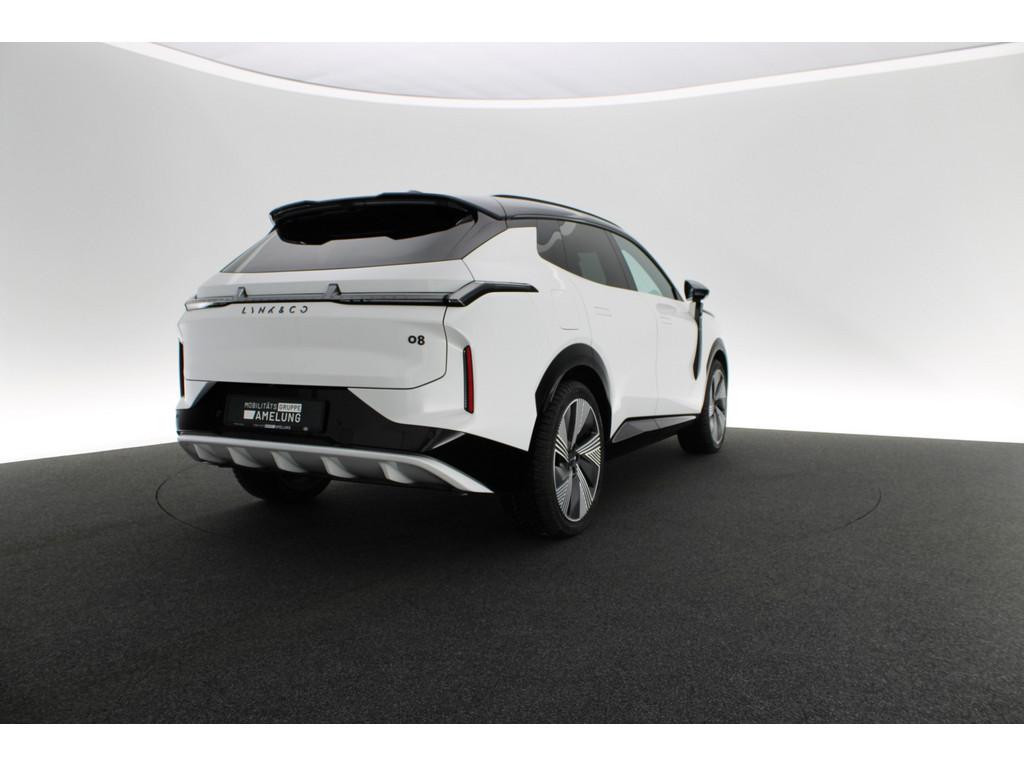 Lynk&Co 08