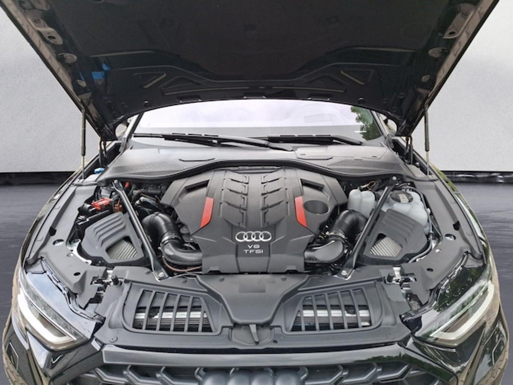 Audi S8