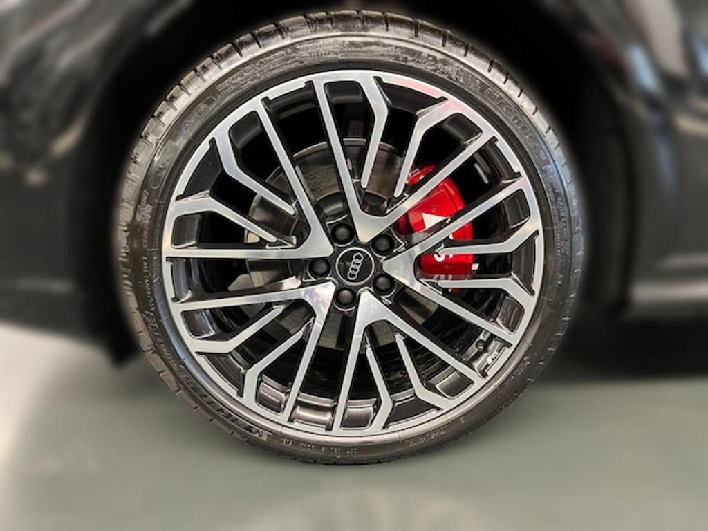 Audi SQ5 S-Tronic