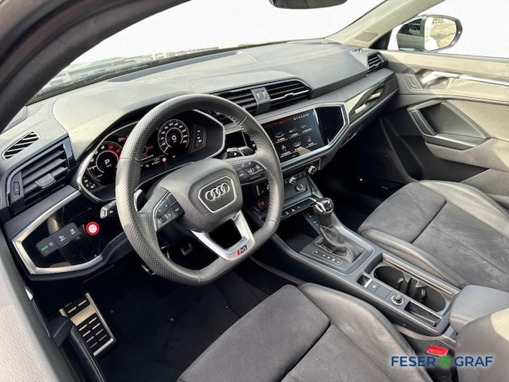 Audi RS Q3