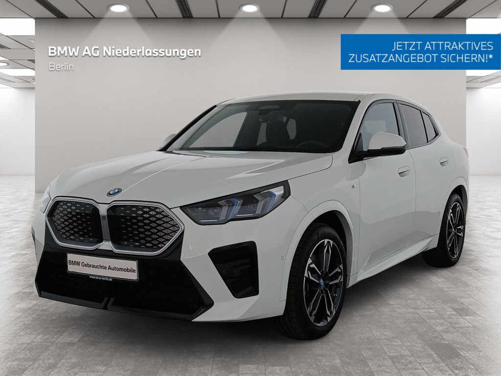 BMW iX2 xDrive30