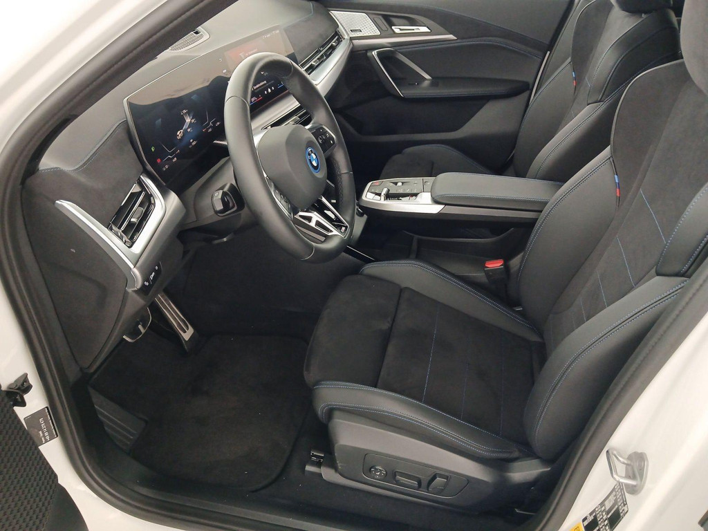 BMW iX2