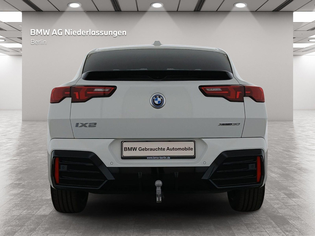 BMW iX2