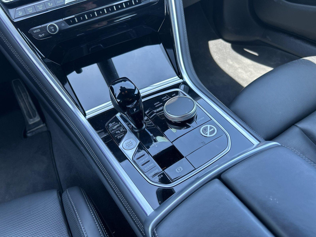BMW M850