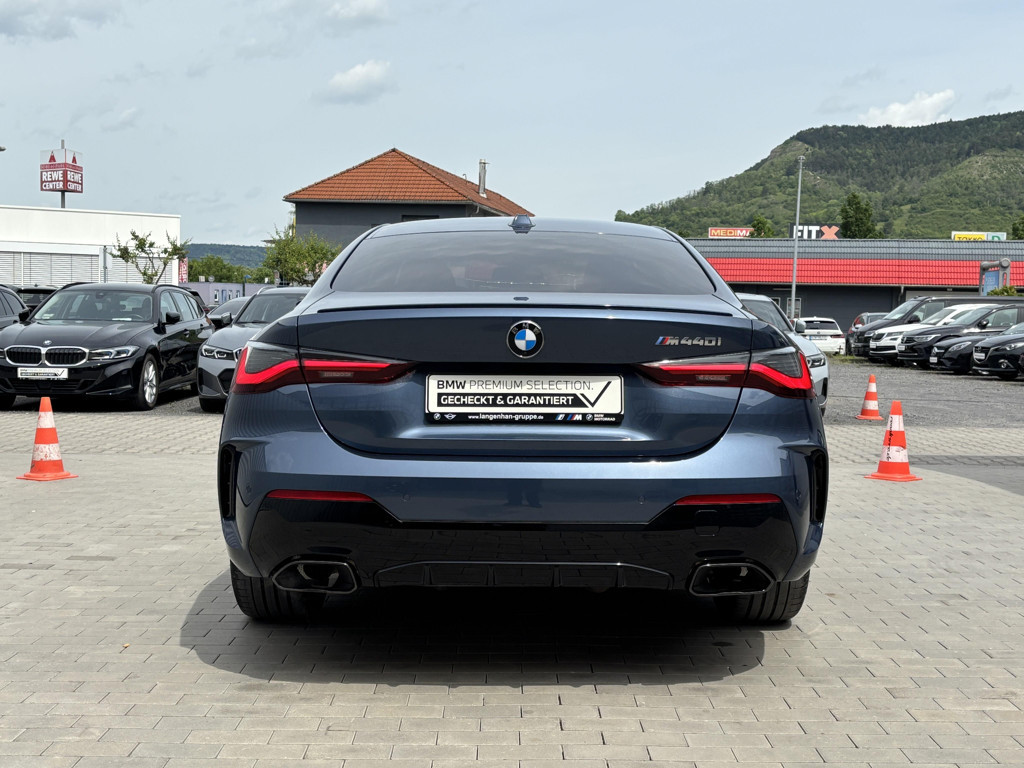BMW M440