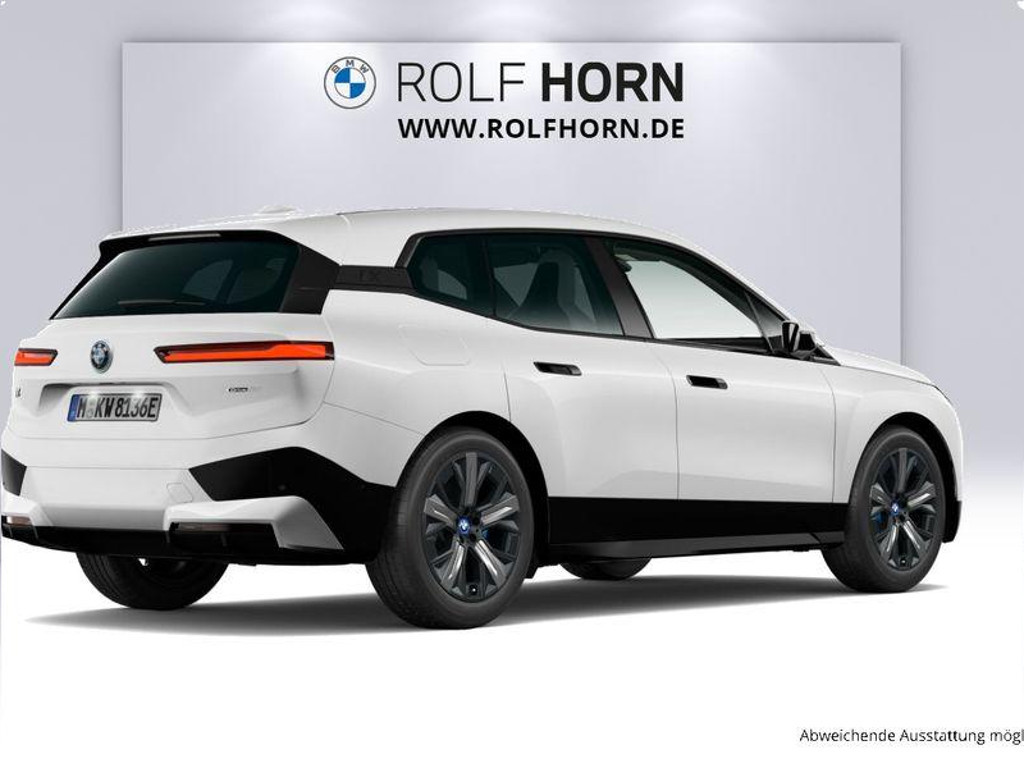 BMW iX