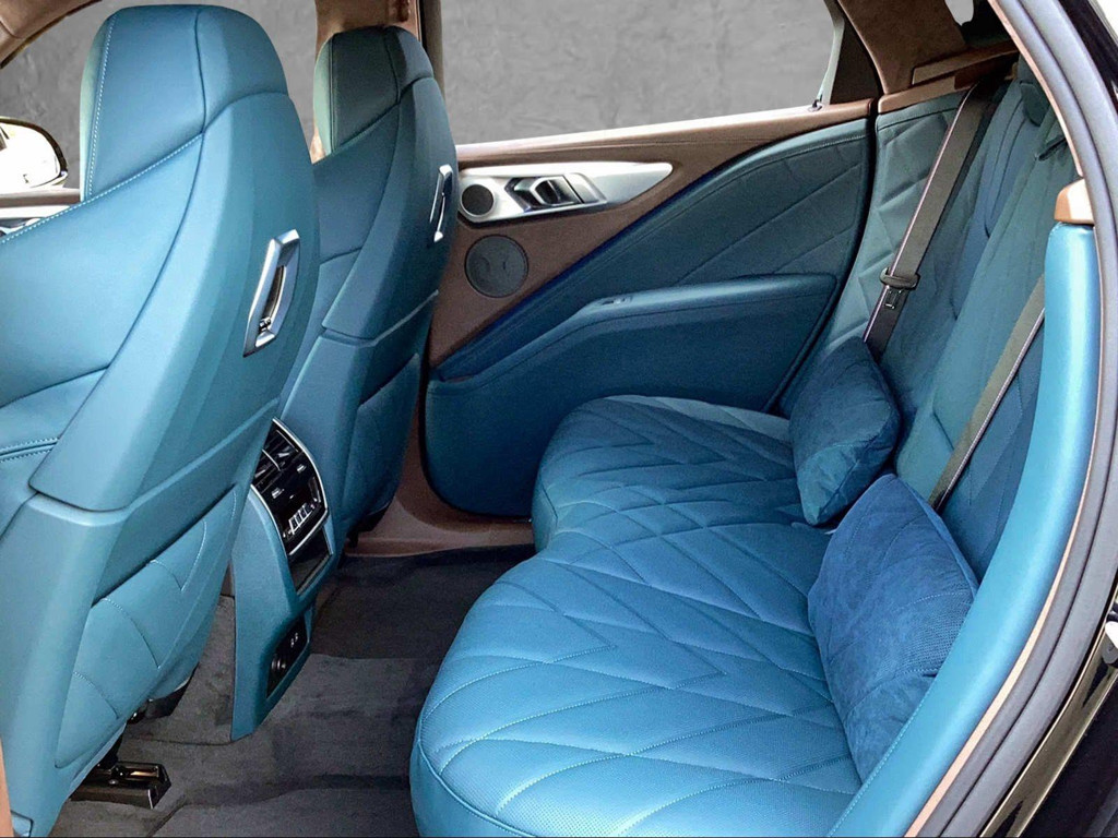 BMW XM
