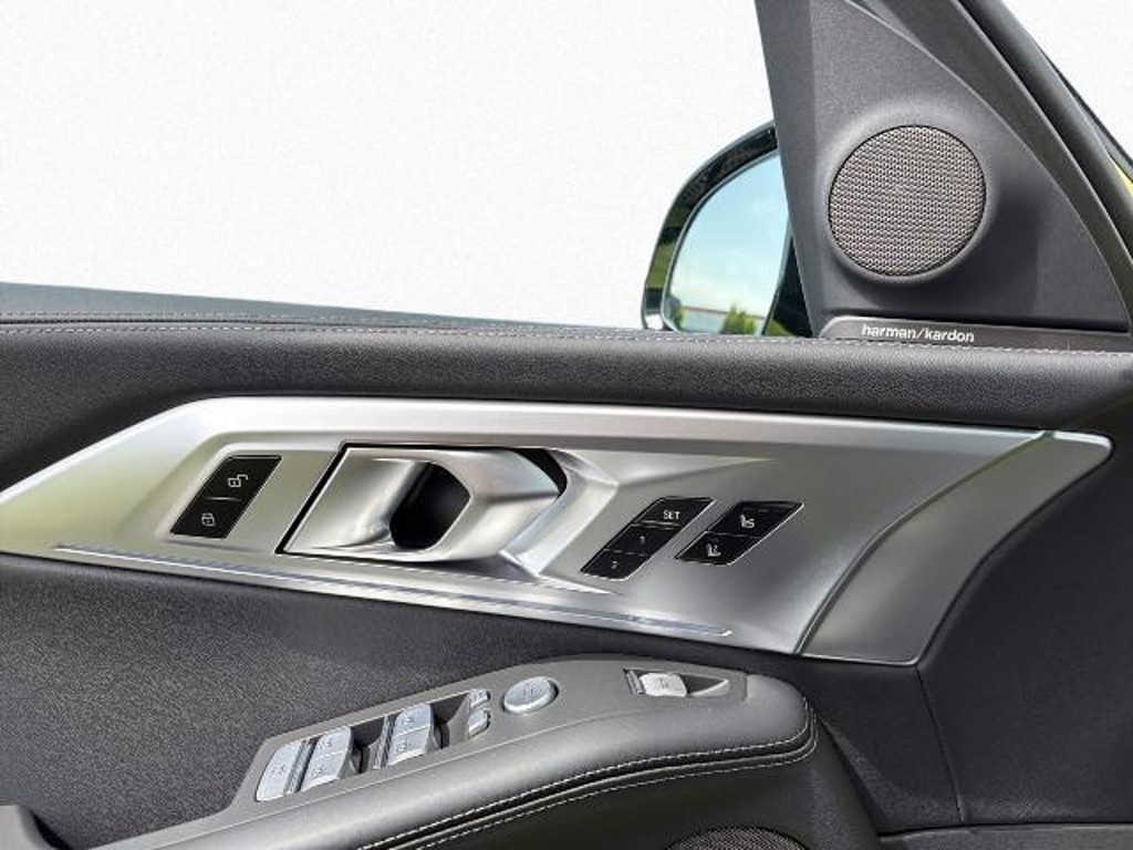 BMW XM