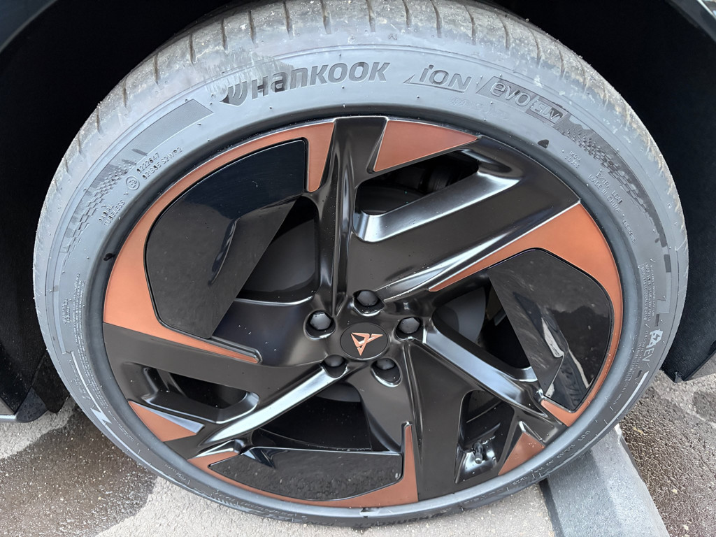 Cupra Tavascan