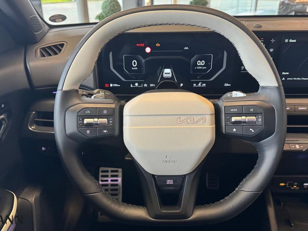 Kia K4