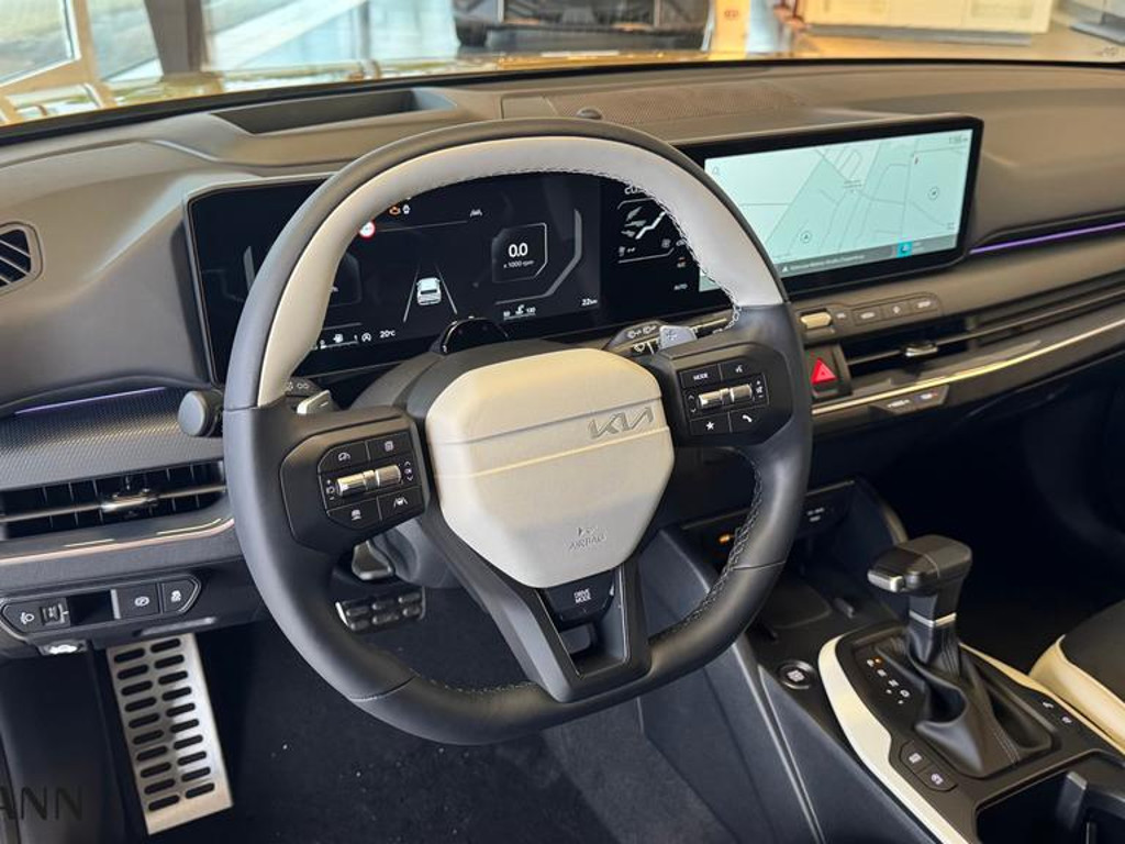Kia K4