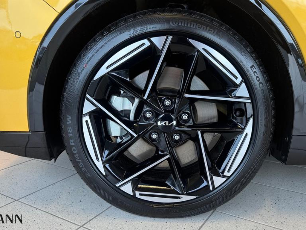 Kia K4