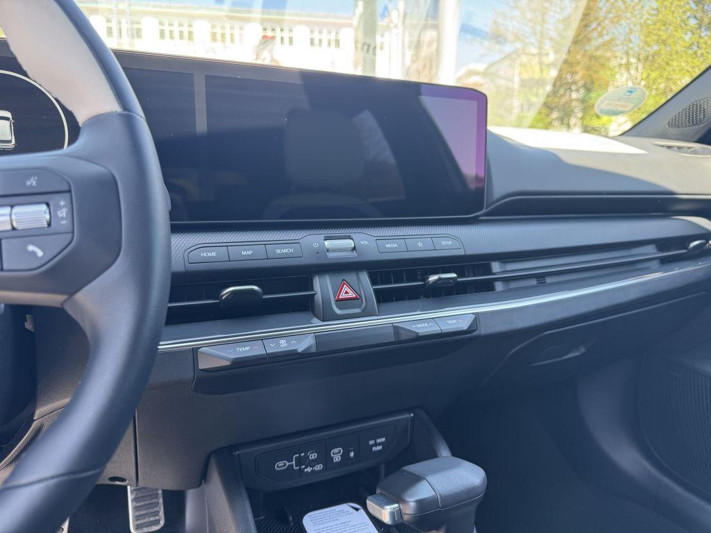 Kia K4