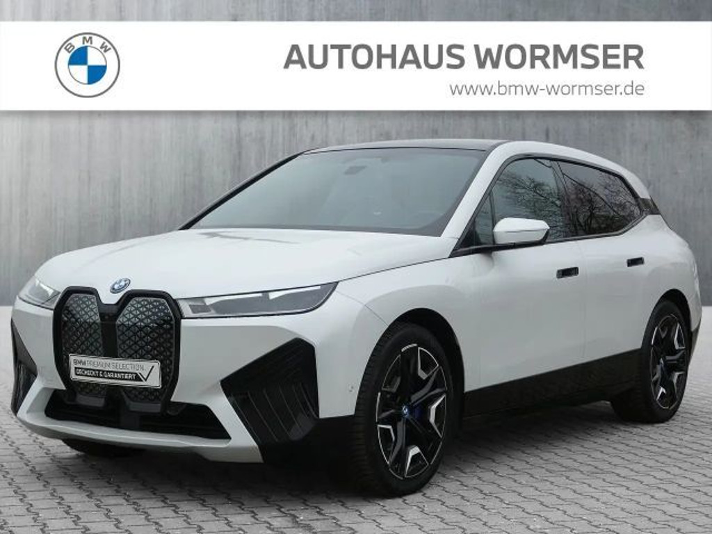 BMW iX