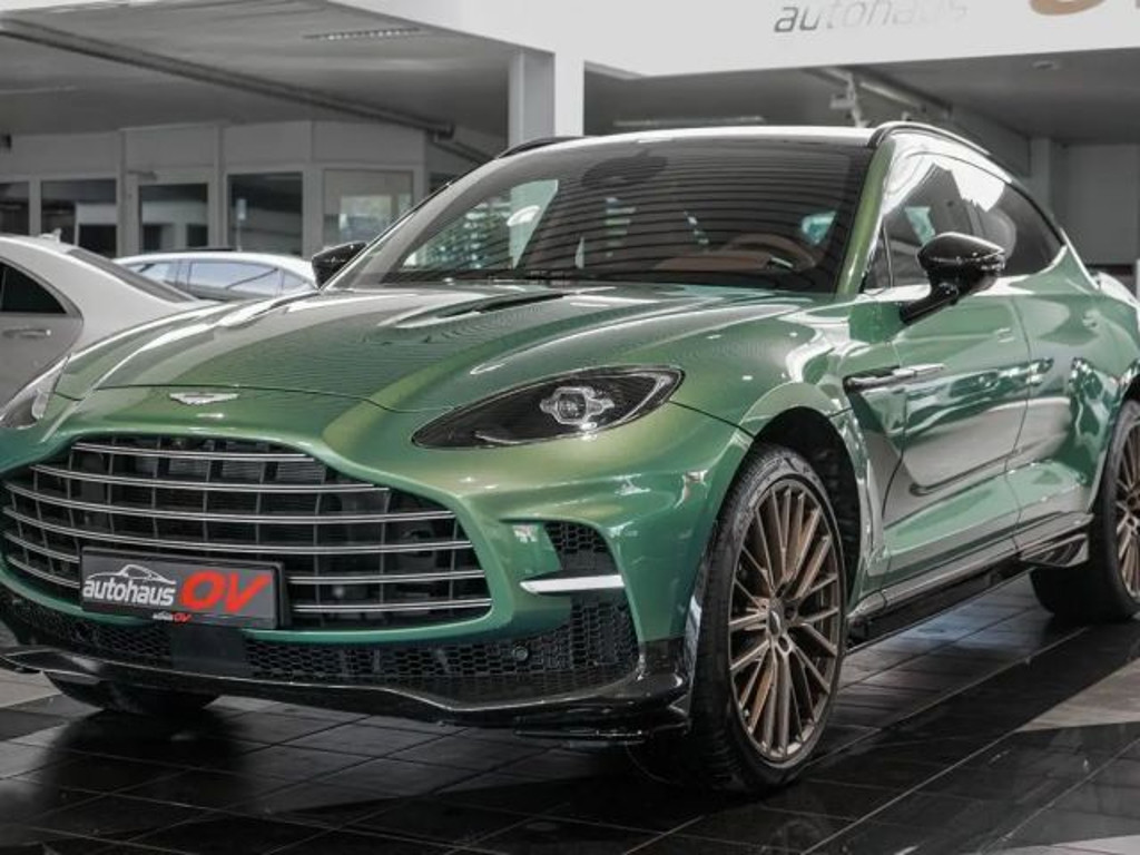 Aston Martin DBX