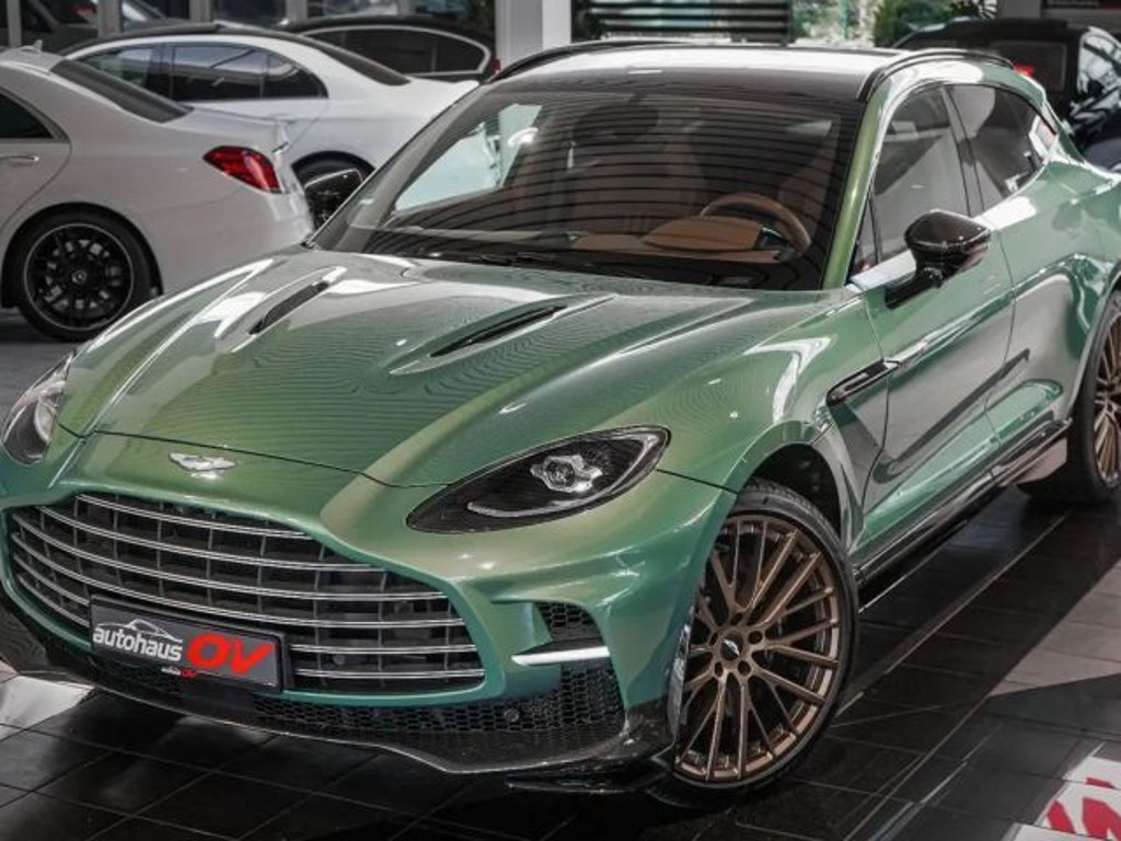 Aston Martin DBX