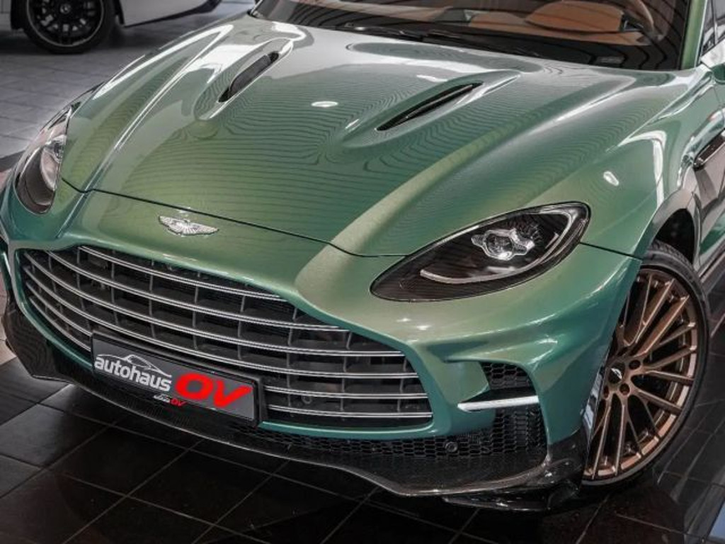 Aston Martin DBX